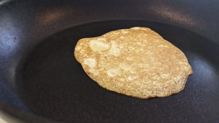Pancrepes: somewhere between crêpes and pancakes