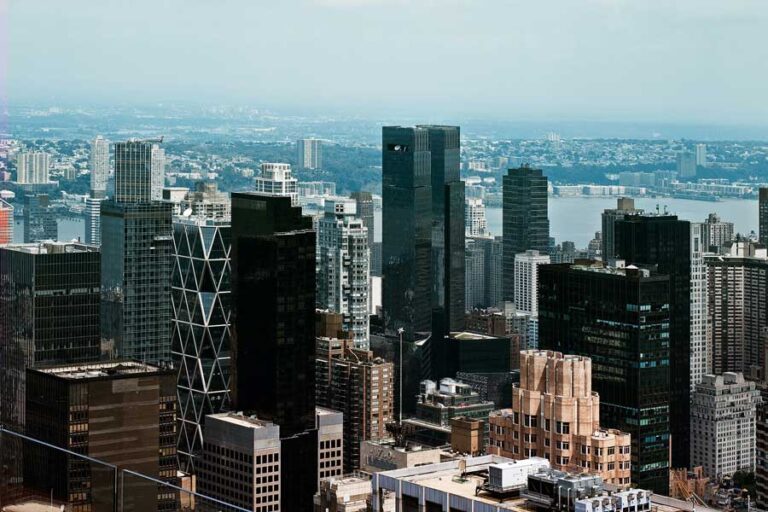 BC HOUSING, Building Resilient and Connected Buildings: A Community Resilience Approach to Community Development at BC Housing, 2018