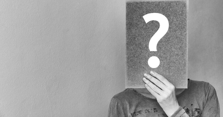 How to tell if the person you are with is abusive by the way they communicate How to tell if the person you are with is abusive by the way they communicate