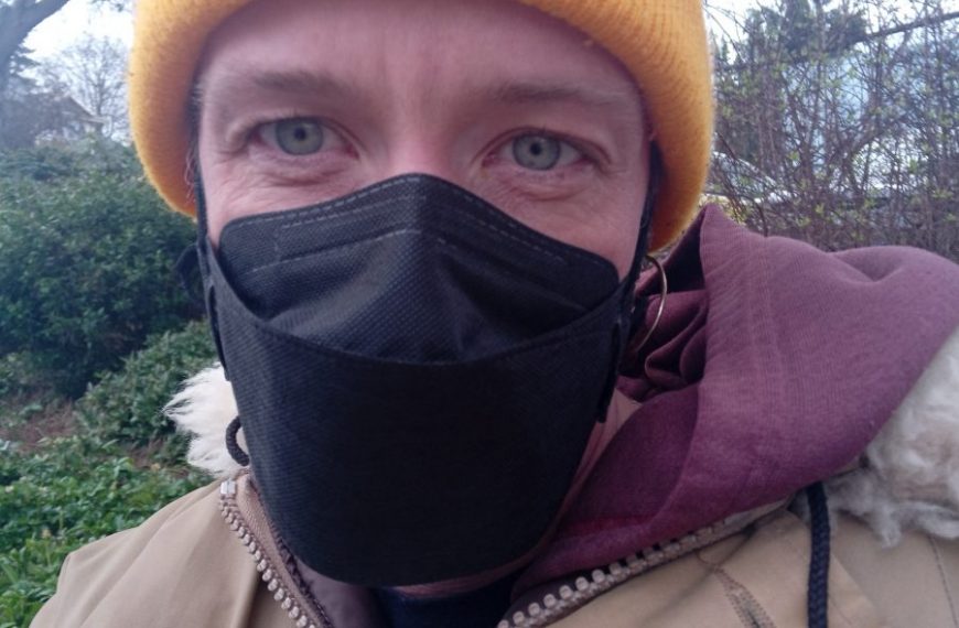 A man wearing a mask.