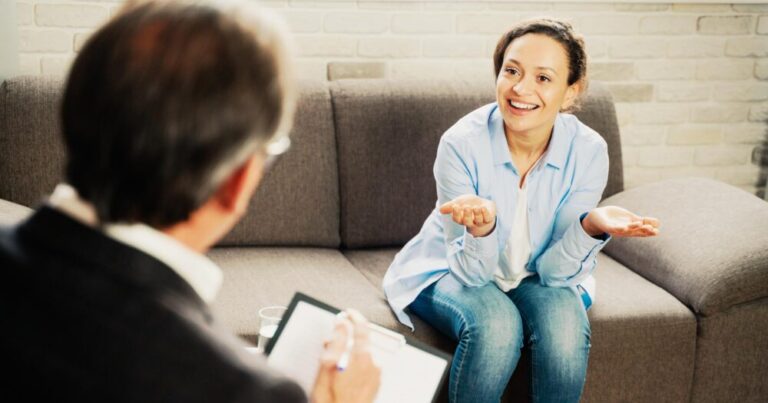 Women’s experiences of counsellors Women’s experiences of counsellors